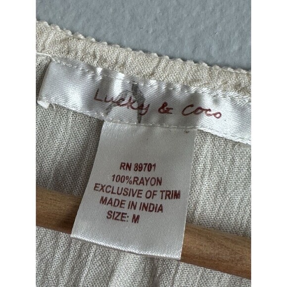 Lucky & Coco Blouse Tunic Womens Medium White Orange Embroidered Pullover - Picture 4 of 4